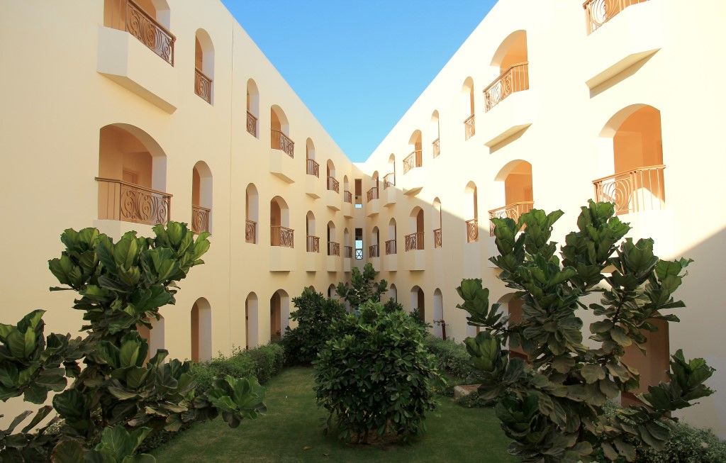 Royal Brayka Beach Resort Abu Dabab Exterior foto